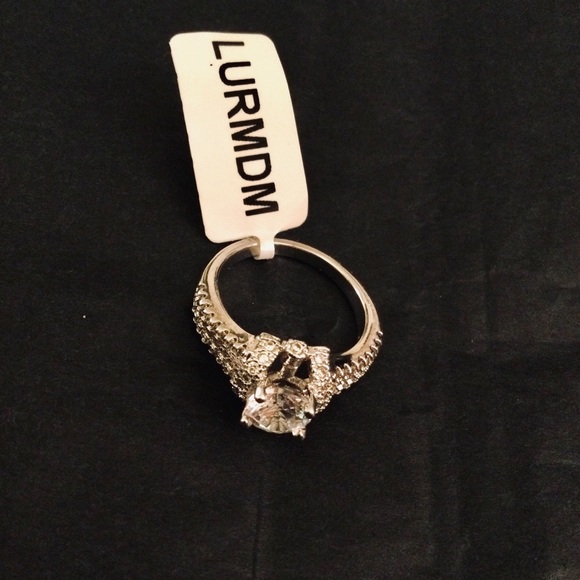 SALE π NIB Charmed Aroma Ring - Picture 3 of 8
